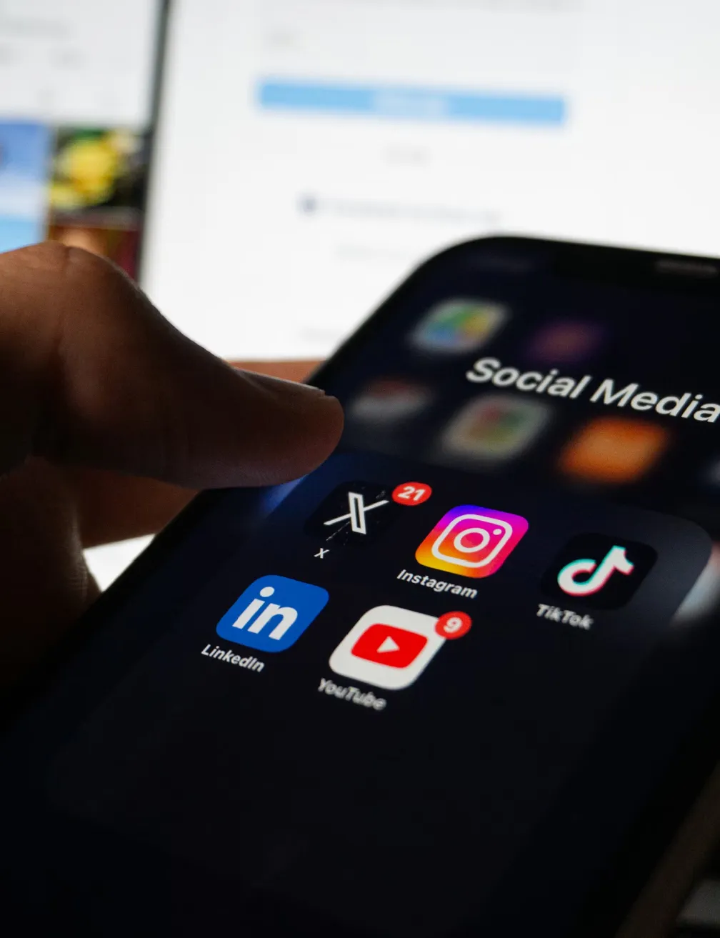 Digi-Clicks - Social Media Management